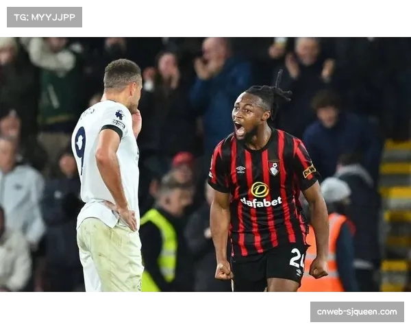 伯恩茅斯2-1逆转埃弗顿，19岁新援拉扬头球扳平